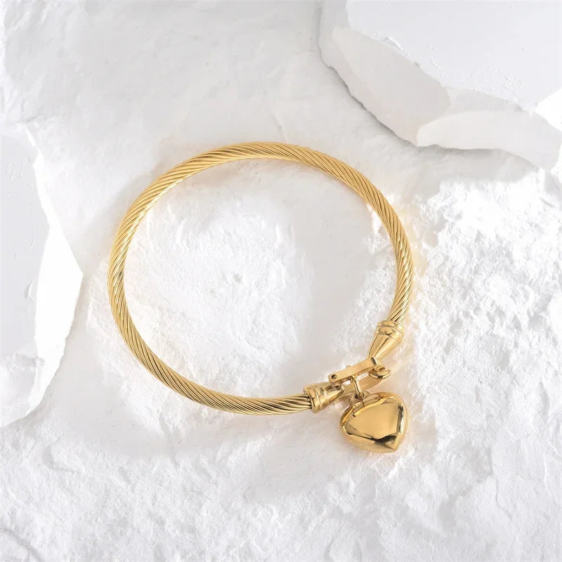 Velvatina Love Bracelet